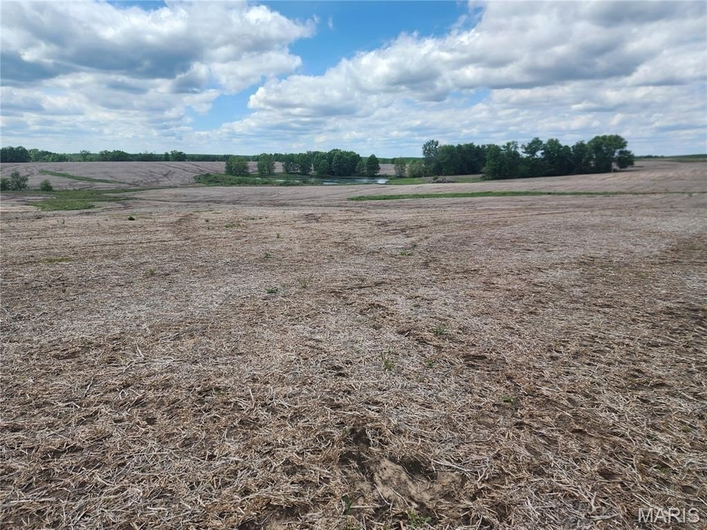Huntsville, MO Farm with Lease