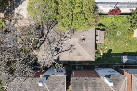Residential Land in Oak Lawn