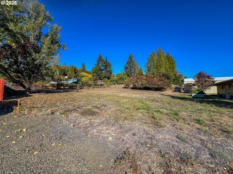 Roseburg Land For Sale