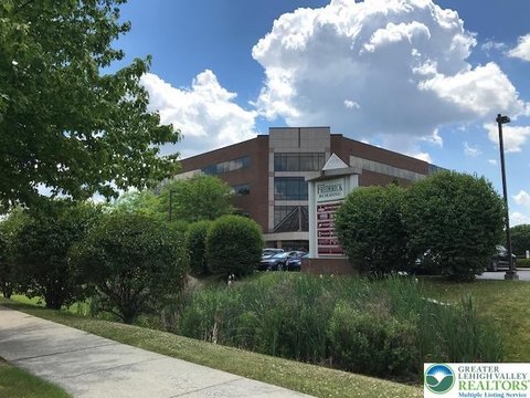 South Whitehall Office Suite For Rent