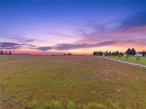 Land, Polo, MO