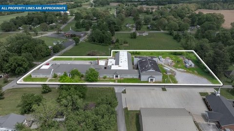 Expansive Commercial Building on 2.82 Acres