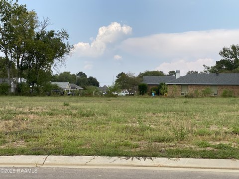 LAND - Lafayette, LA