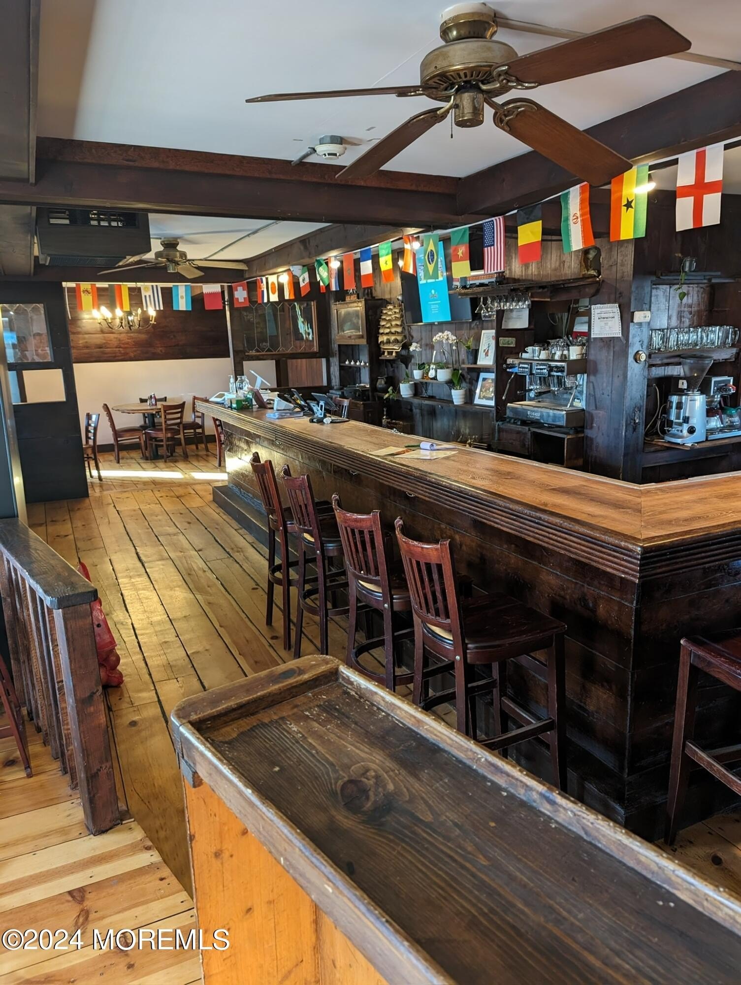Operating Restaurant Near Long Branch Beach
