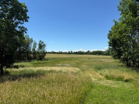 Land, Seville, OH