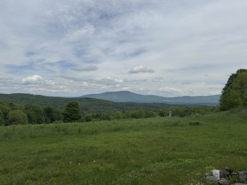 Mountain-View Residential Land Parcel