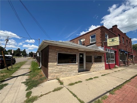 Turnkey Restaurant and Mixed-Use Building