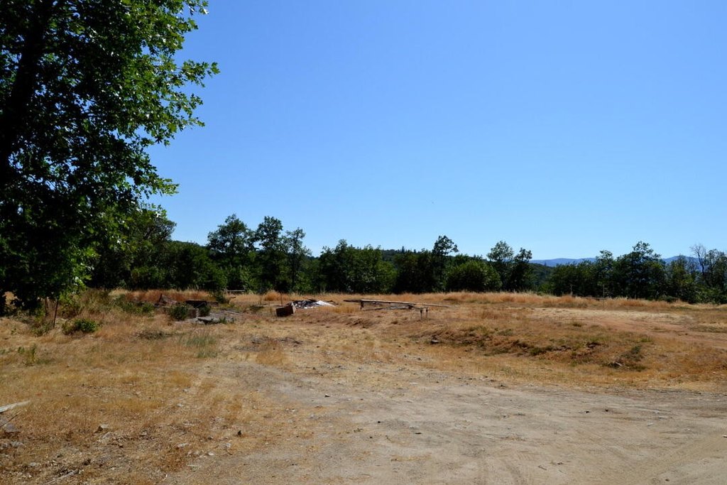 785 Harris Rd, Grants Pass, OR 97526-7300