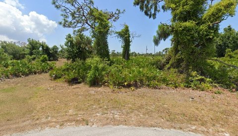 Buildable Cul-de-Sac Lot
