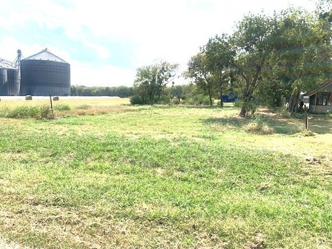 Residential Lot in Growing Community
