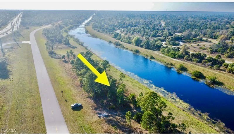 Residential Lot in North Port