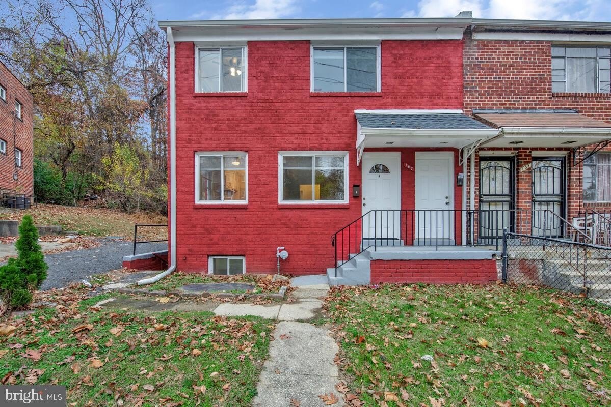 Modernized Multifamily Residence in Congress Heights