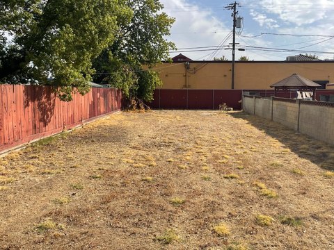 Land, Fresno, CA
