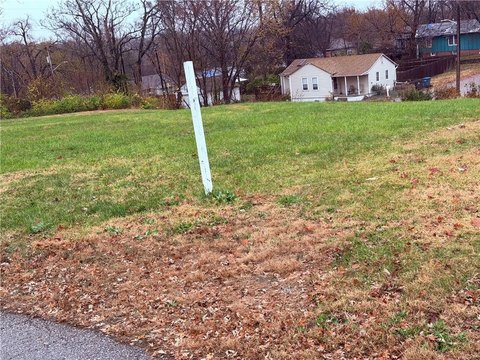 Residential Lot in Independence, MO