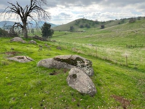 Springville Land with Mountain Views