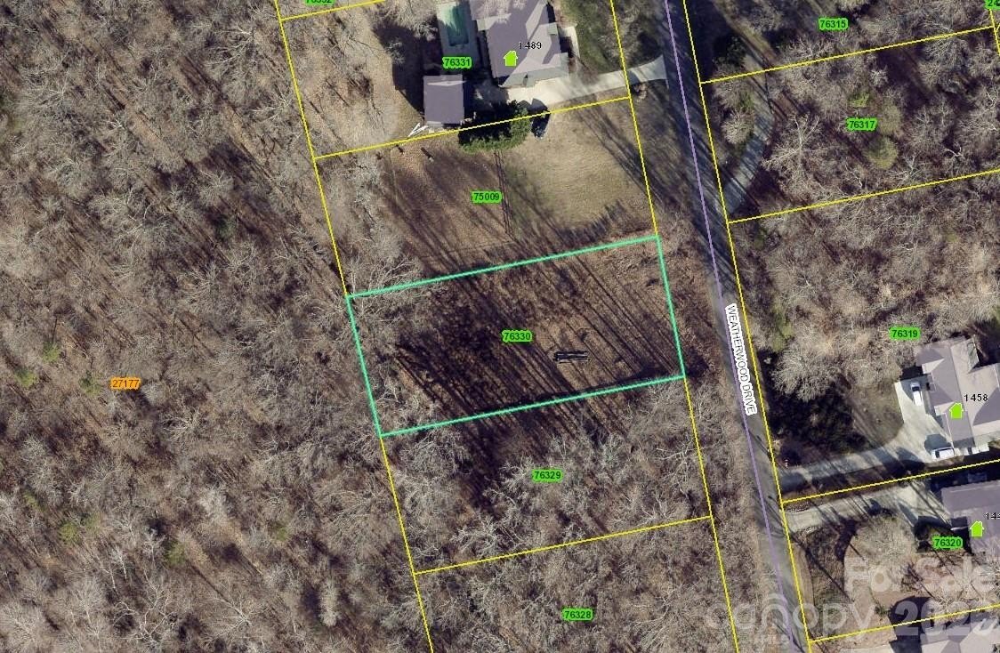 Residential Lot in Weatherwood