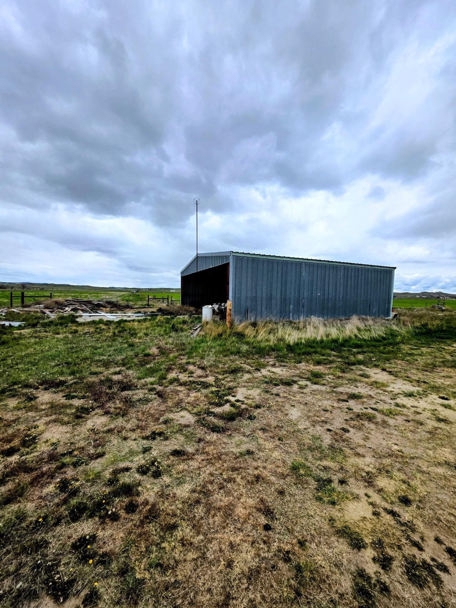 Broadus, MT Airplane Hangar