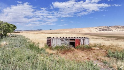 7 Acres of Mountain Views