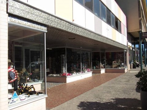 Astoria Commercial Building Downtown Location