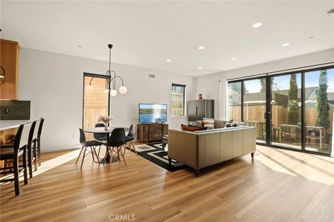 Los Angeles Single Family Residence
