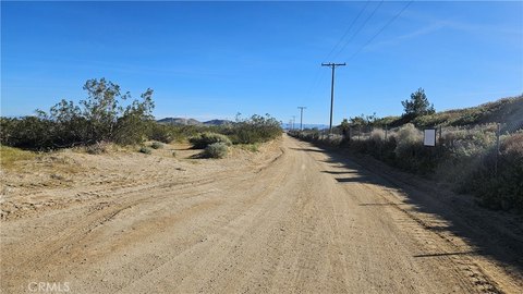 Rosamond Land Opportunity: 10 Acres
