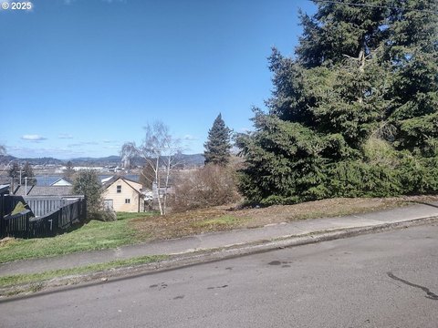 Land, Rainier, OR