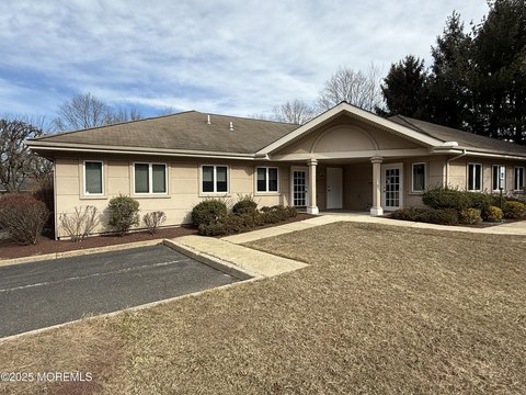 Manalapan Commercial Space For Rent