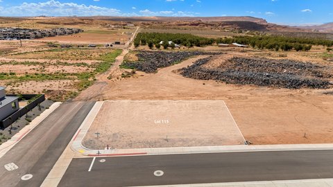 Land, Hurricane, UT
