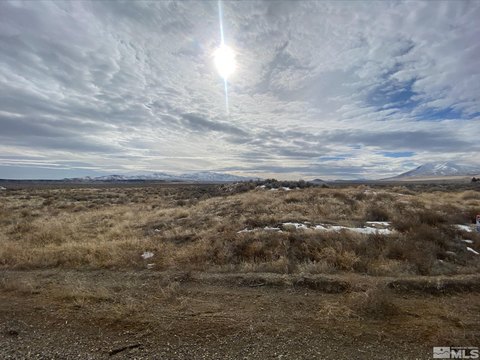 Winnemucca Land with Mountain Views