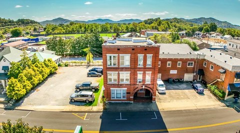 Historic Barbourville Commercial Building For Sale