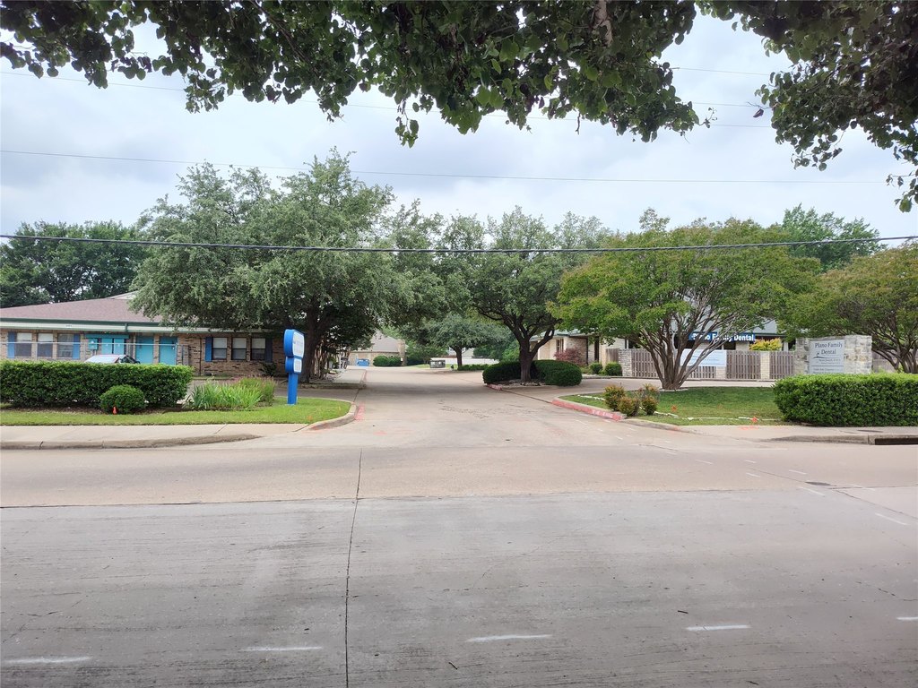 Silverstone Dr, Plano, TX 75023