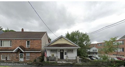 Charming Scranton Duplex Investment Opportunity