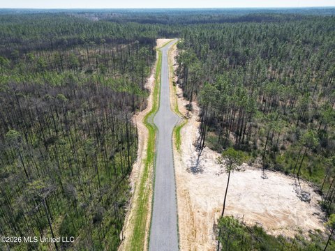 Land in Kiln, Mississippi