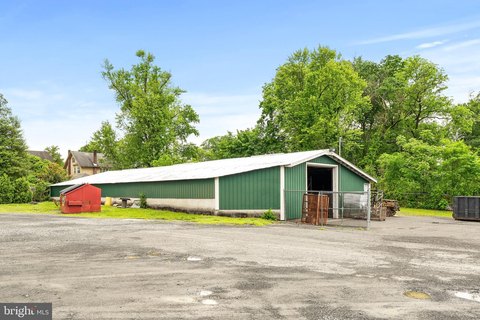 HIGHTSTOWN, NJ Commercial Sale