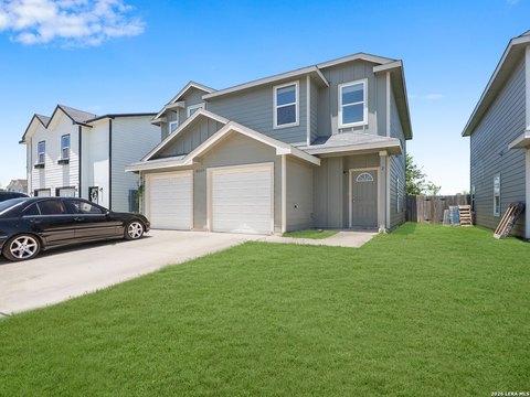 Multi-Family (2-8 Units), Converse, TX