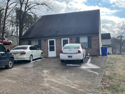 Duplex in Cleveland, Tennessee