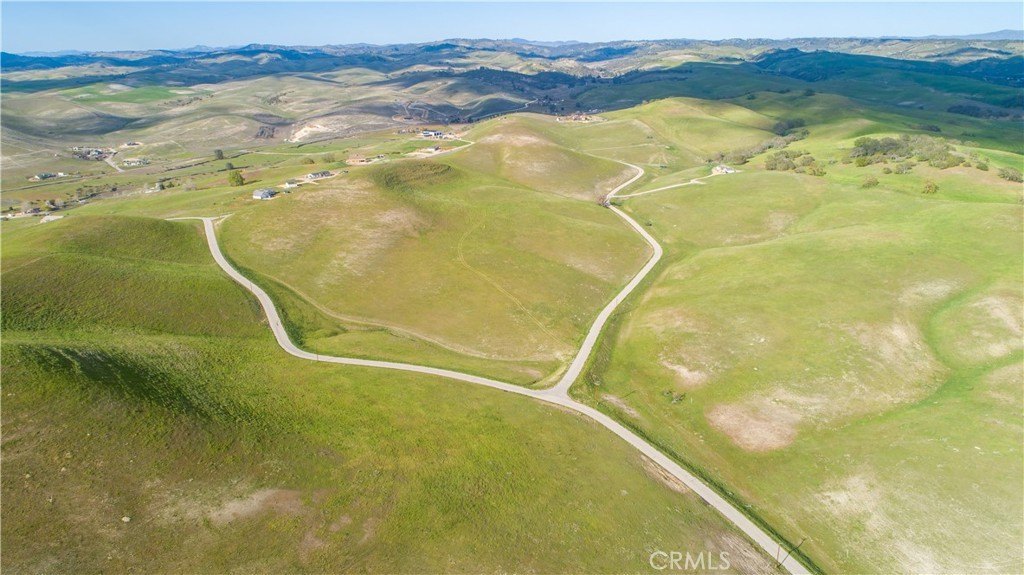 31.93 Acre Estate Opportunity