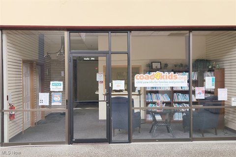 Retail Space in Monroe Centre