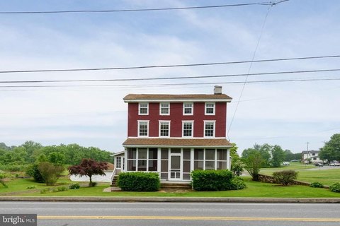 Charming Brick Residence in Jennersville