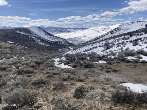 Wolcott Land with Mountain Views