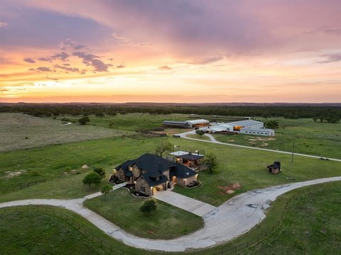 Exceptional Equestrian Estate Near Fort Worth