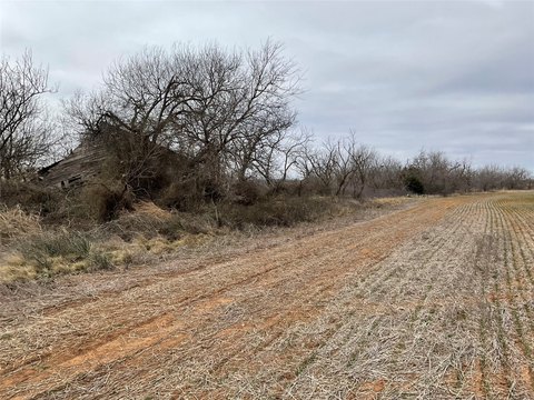 Agricultural Land with Paved Access