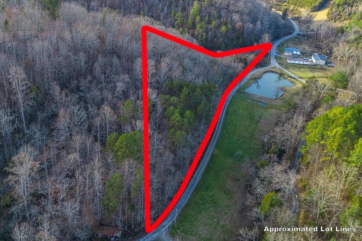Unrestricted Land Near Lake