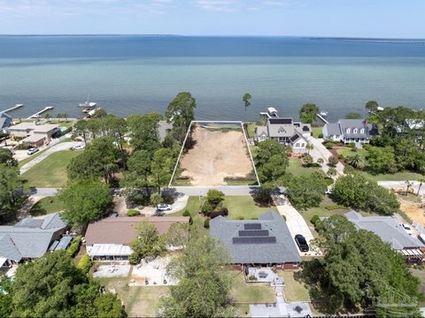 Land, Gulf Breeze, FL