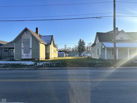 Commercial Lot Near Speedway