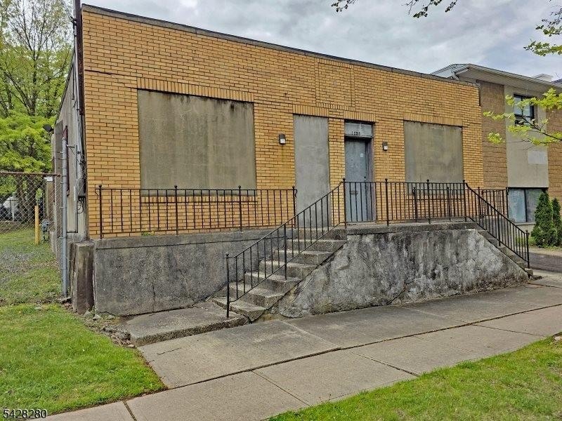 1252 South Ave, Plainfield, NJ 07062