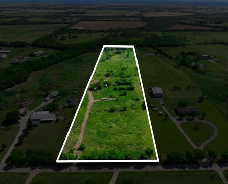 Open-Acreage Residential Land