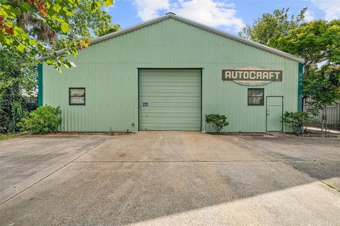 Holly Hill Warehouse with Office