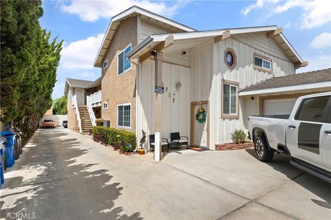 Long Beach Quadplex with Upgrades