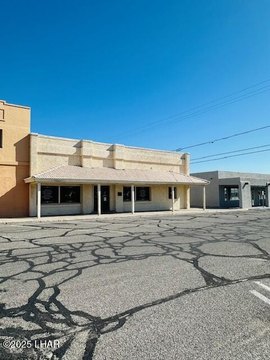 Parker, AZ Commercial Building